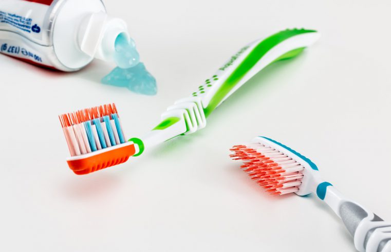 dentysta, stomatolog, dbanie o zęby