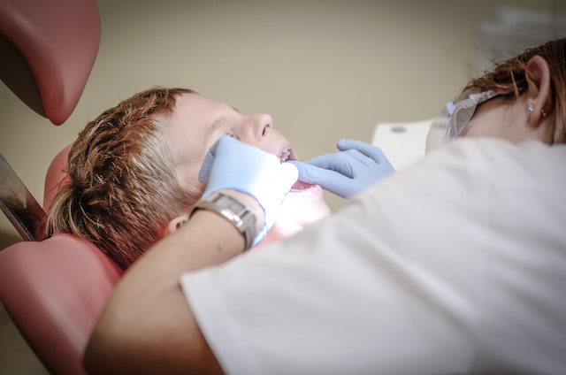 Czy można używać narkozy jako znieczulenie dentystyczne dla dzieci?
